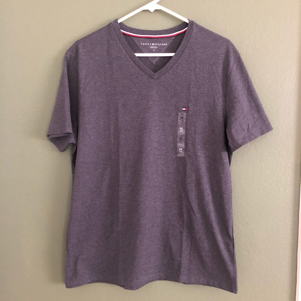 👕Tommy Hilfiger Basic V-Neck T-Shirt gray
